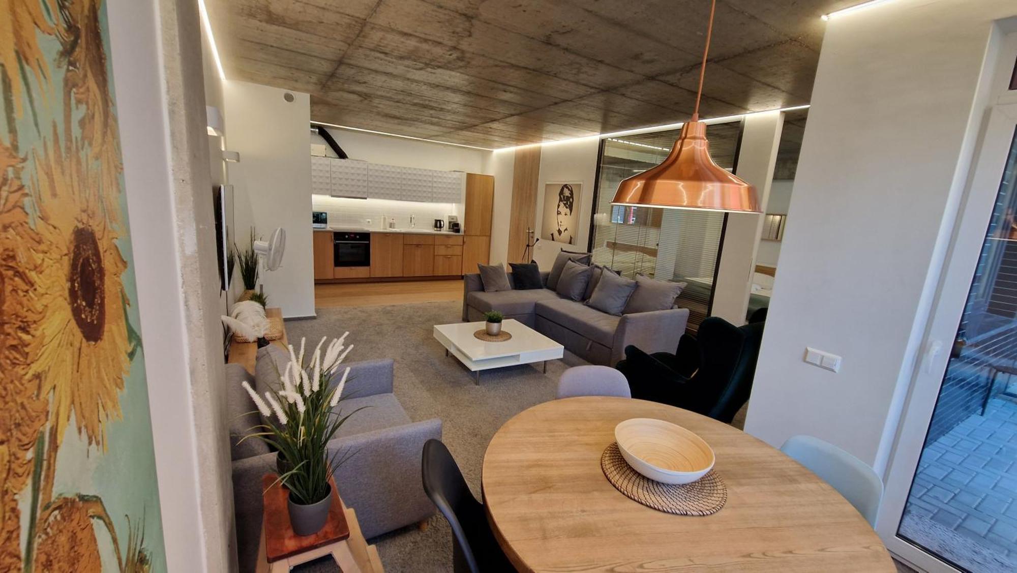 Kauno-Algirdo Luxury Apartments Вилнюс Екстериор снимка